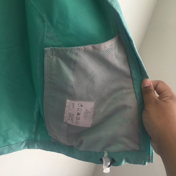 Woolrich Raincoat Hooded Jacket Medium - Picture 7 of 8